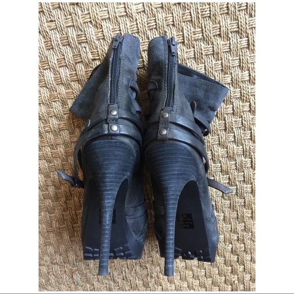 Gunmetal Peep-toe heeled boots👠 - Picture 4 of 5